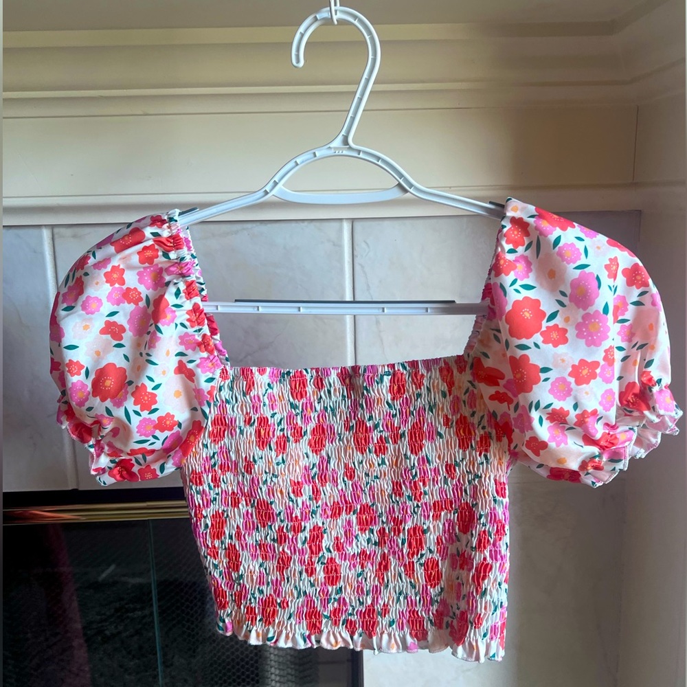 Pink Floral Puff Sleeve Crop Top